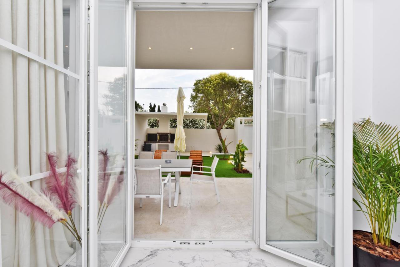 4 Elements Seaside Luxury Suites By Rentalspro Services Nea Moudania Halkidiki Luaran gambar